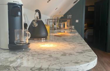 Stylish one bedroom Cotswold Coach House Tetbury - Foto 12