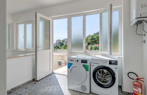 DeLuxe Seaview Apartment KENNEDY I - Photo 34