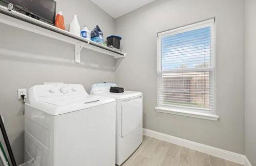 Gated Unit With Laundry l Near NRG and Med Center and HOU Airport - Foto 3