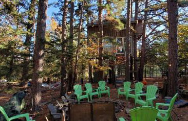 Magical Tree House Rental Nestled in the Woods on Farm Retreat near St. Louis, Missouri - Foto 5
