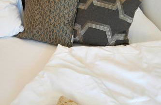 KönigsSCHLAF No1 - Kuschelnest im Herzen von Konstanz - Foto 11