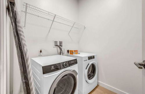 Cleveland Clinic w KingBed Balcony Gym Parking WD - Foto 59