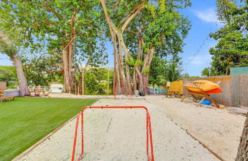 Lakefront Villa with Heated Pool Kayaks and Outdoor Fun - Foto 2