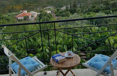 Byron House - Photo 13