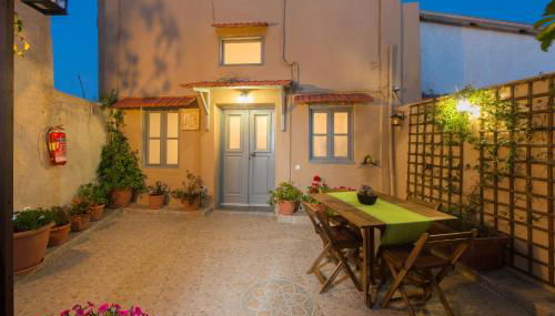 Muses-Old Town - Photo 2, Garden view