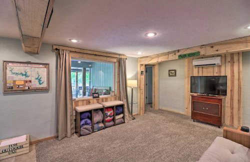 Expansive Cotter Cabin on White River with Deck! - Foto 27