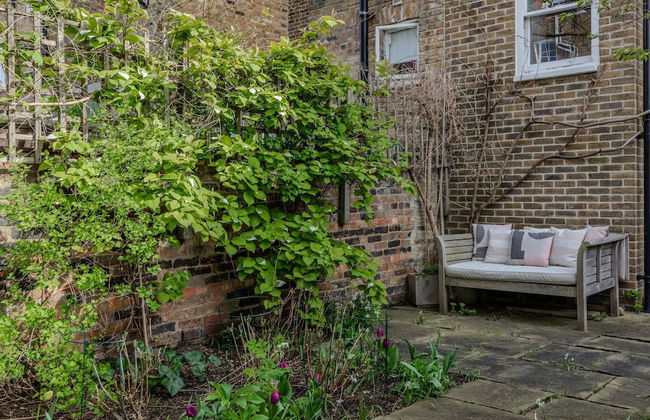 Hemingford Road IV by Onefinestay - Photo 27