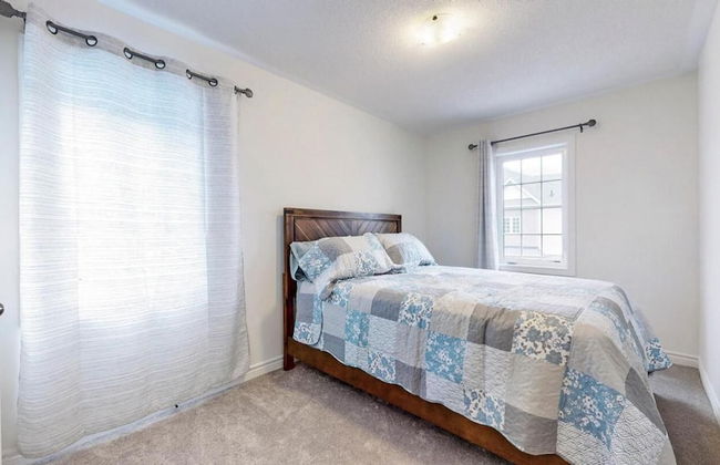 Elegant 3-bedroom House - Bowmanville - Foto 6