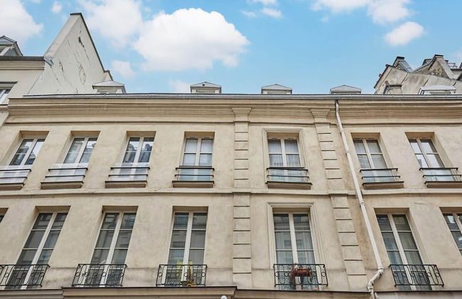 Charming Apartment Center of Paris by Studio Prestige - Photo 17