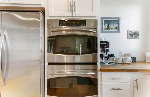 Blackstone on the Bluff with Lake Views Historic Home Family Friendly - Foto 27