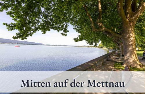 Ferienhaus Petra - Großzügige Ferienwohnungen in bester Bodenseelage l 1 Minute zum Bodensee l 7 Ferienwohnungen l Vollausgestattete Küchen l Gratis-WLAN l Gratis Parkplätze l Mitten auf der Mettnau - Photo 3