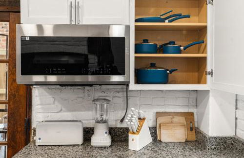 Historic 1790s Old Town Gem 5BR with Parking - Prince Street - Foto 46