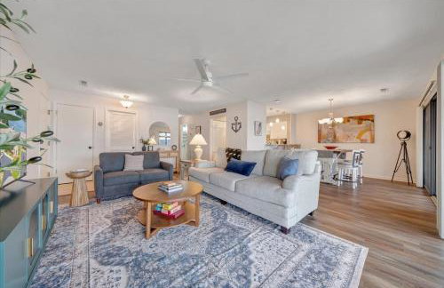 Lake Vibes - Pet Friendly Lakefront Condo! - Photo 7