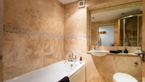 Lux Duplex Apartment 19th Century Chapel Wakefield Centre - Foto 4