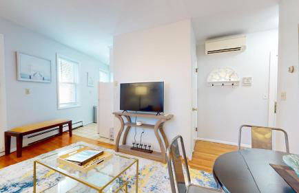 Modern,02 mile to Northeastern, in unit laundry - Foto 8