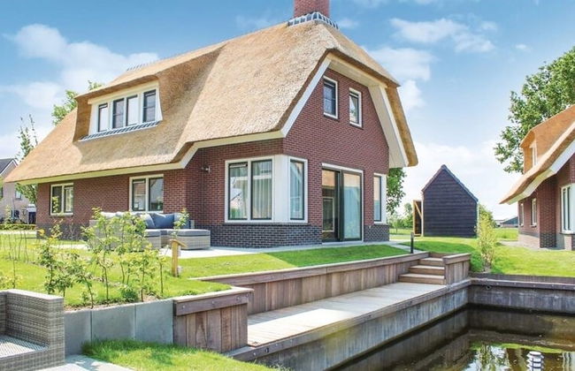 Villa in Friesland With Waterfront Jetty - Foto 1