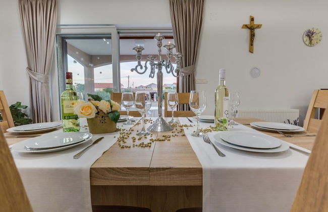 Zlatni Dvori - Foto 14