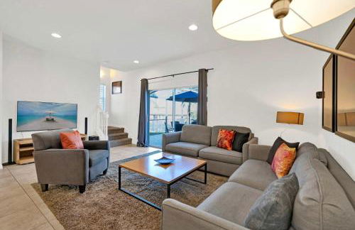 Upstay Spacious 3BR Home w Resort Access - Foto 5