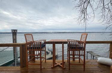 Cozy Lakefront Cottage - Foto 13
