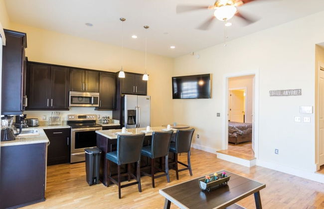 Merchant Lofts Comfy Condos – Walk Everywhere - Foto 19