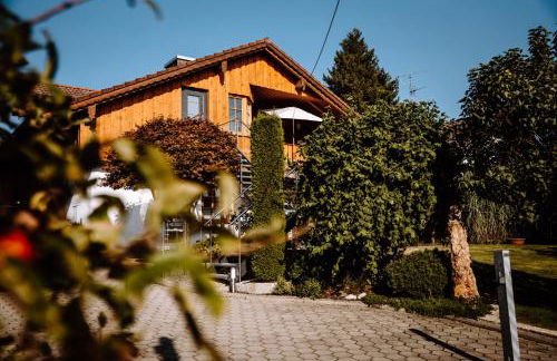 Ferienwohnung König Ludwig - Modernes Design-Apartment für Paare und Genießer am Starnberger See by LIVARIA - Foto 12