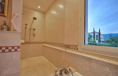 El Rosario large villa w heated pool - Foto 26