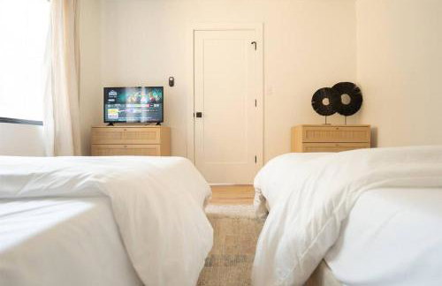 Newly Built, Mid-Lakeside A-Frame with Hot Tub and Steam Shower - Foto 15