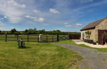 The Hideaway with hot tub - Foto 24