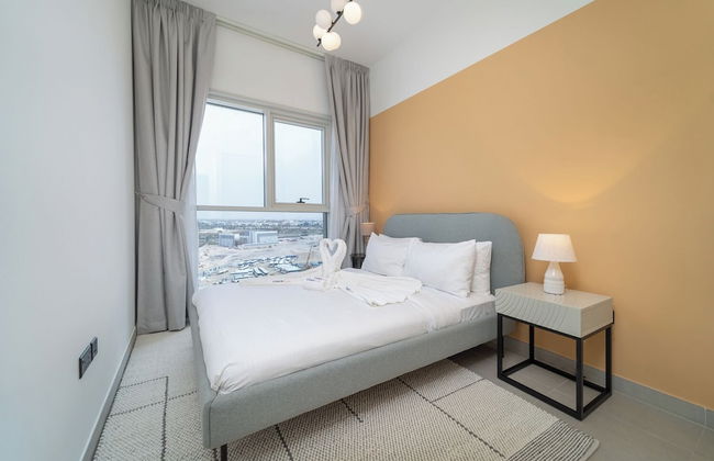 Cozy 2BD Work in Style Dubai Hills - Photo 5