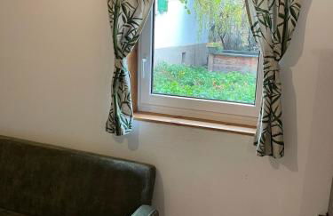 Pretty half-timbered cottage on romantic yard - Foto 23