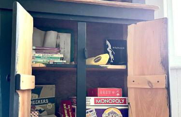 The Swiss Hill Farmhouse - 5 Bedrooms w Hot Tub - Foto 41