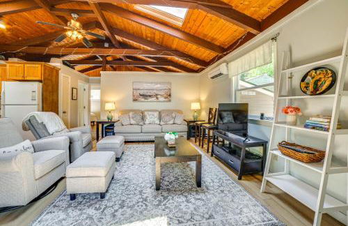 Breathtaking Newbury Cottage with Deck on Chalk Pond - Foto 4