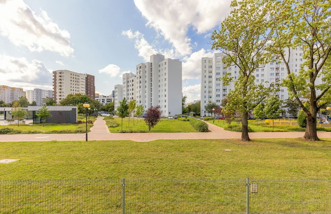 Spacious Targowek Apartment by Renters - Foto 44