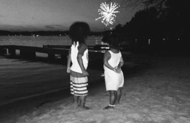 Stunning Lake Home w arcade and huge deck - Foto 60