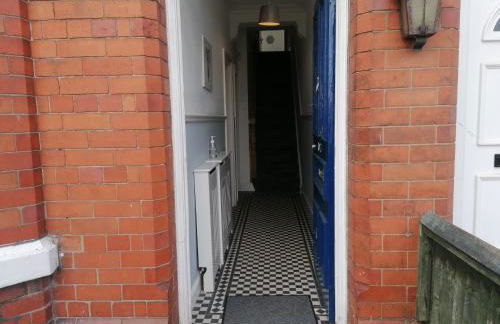 Chester 4 Bedroom House, Contractors & Leisure by Rework Accommodation - Photo 5