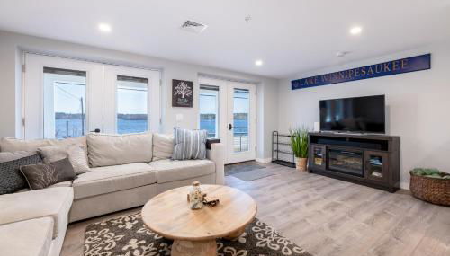 Steps to Beach Lake-View Laconia Getaway! - Foto 4