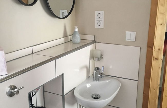 Schmuckkästle am Hafen - Foto 21