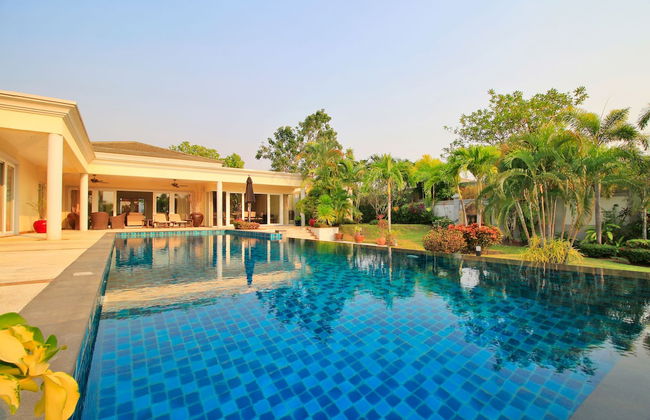 Pattaya Sunset Villa 4 Bedroom Sleeps 8 - Foto 45