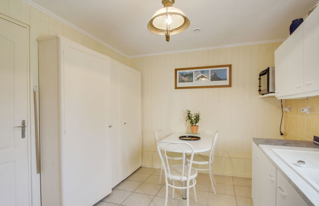 Apartment in La Richardais with garden - Photo 9