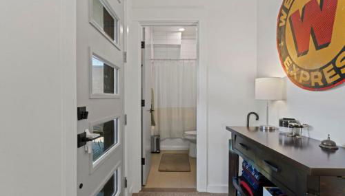 The Rooftop - Columbia City Retreat - Free Parking & EV Point - Foto 4