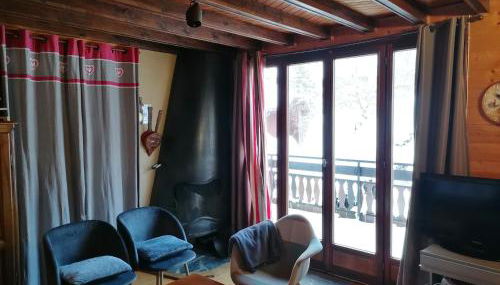 Chalet savoyard avec terrasse, proche des pistes et vue sur montagne - FR-1-459-129 - Foto 4