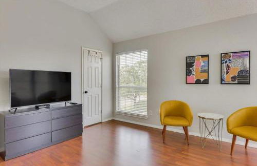 Amazing Modern Spacious Home with Pool - Foto 19