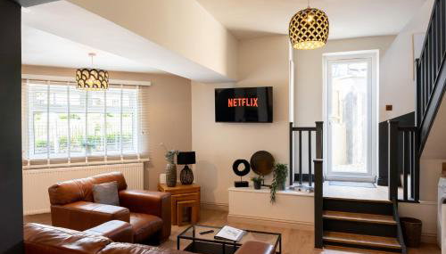 Cotswolds-Stroud-Large 5 Bedroom Home-Pool Table-Sleeps 10-Work or Leisure - Foto 3