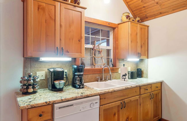 Creekside - 2 BDR Resort Cabin in Epic Location! - Photo 21