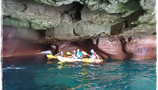 Kayak y snorkel en las cuevas de Taurito - Foto 4