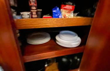 Süsses Motorboot - Bremen Überseestadt - Foto 50