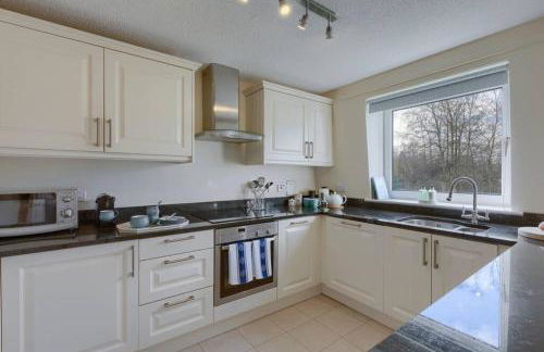 45 Guthrie Court, Fantastic top floor apartment next to Gleneagles - Photo 6