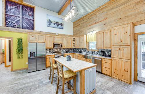 Quitman Lakefront Cabin w/ Screened Porch & Grill! - Foto 7