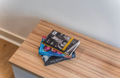 Spacious Central Leeds Flat - Sleeps 8 - View City Centre - Foto 25