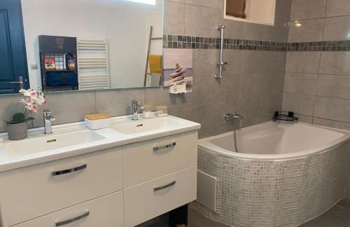 REZ de jardin moderne 4 chambres 8 personnes jardinet - Foto 57